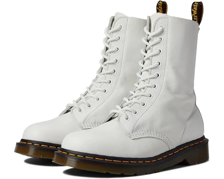 Dr. Martens 1490 W 3 Dr. Martens 1490 W